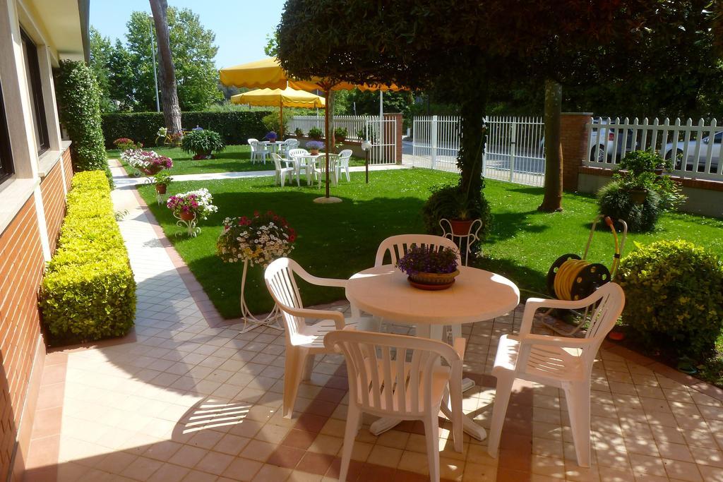 Hotel Versilia Lido di Camaiore Luaran gambar