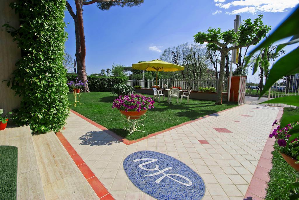 Hotel Versilia Lido di Camaiore Luaran gambar