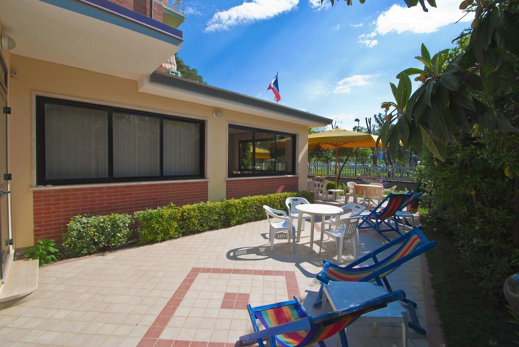 Hotel Versilia Lido di Camaiore Luaran gambar