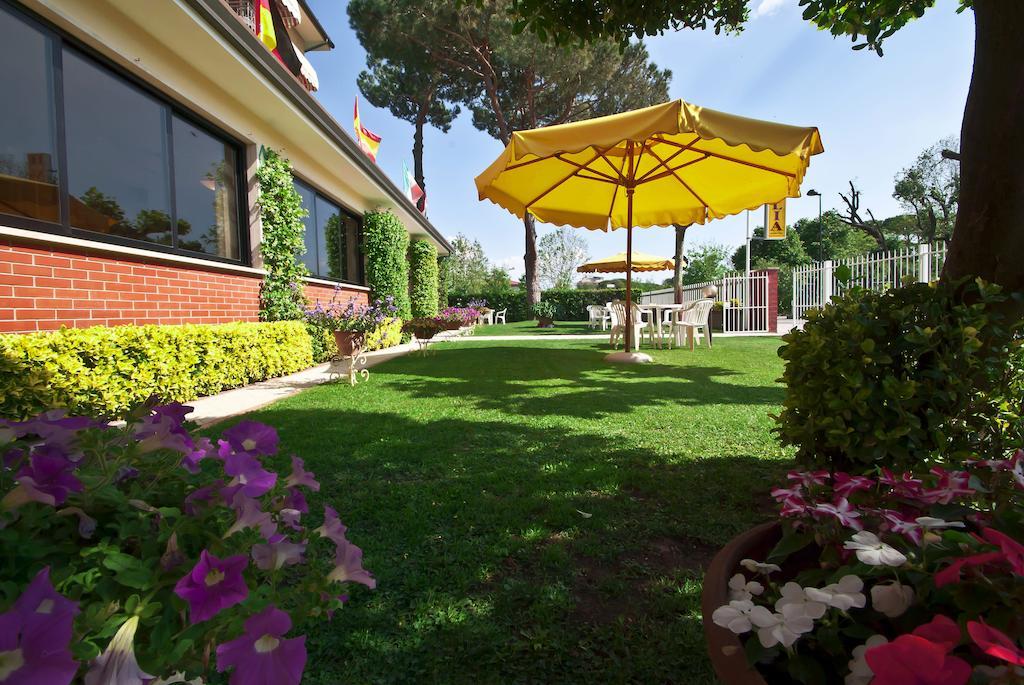 Hotel Versilia Lido di Camaiore Luaran gambar